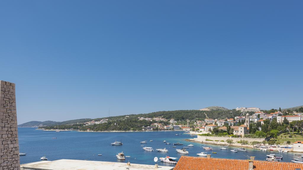 Relaxing Beach Holiday House Apartamento Hvar Town Exterior foto